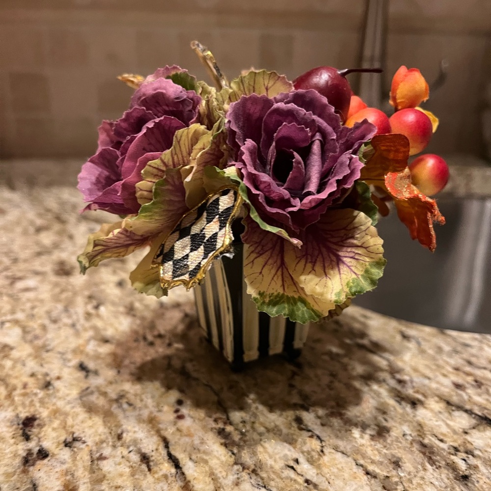 Mackenzie Child’s small flower piece